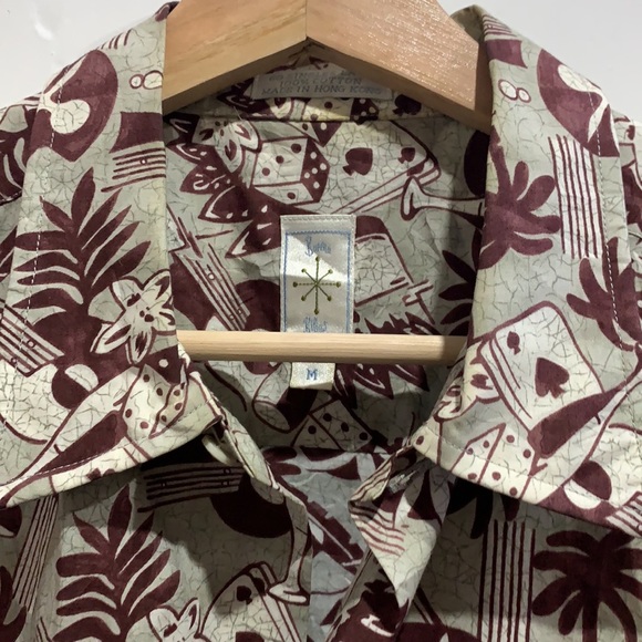 Classic Hawaiian Shirt - Picture 3 of 5